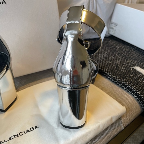 NIB Balenciaga metallic silver heels - Picture 6 of 9